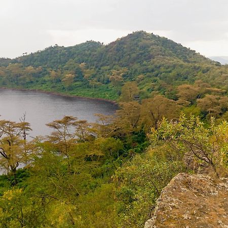 Crater Lake Tented Camp And Game Sanctuary ไนวาชา ภายนอก รูปภาพ