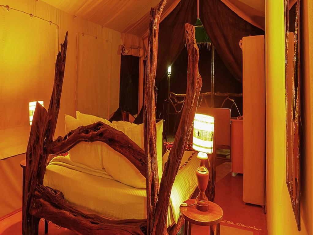 Crater Lake Tented Camp And Game Sanctuary ไนวาชา ภายนอก รูปภาพ